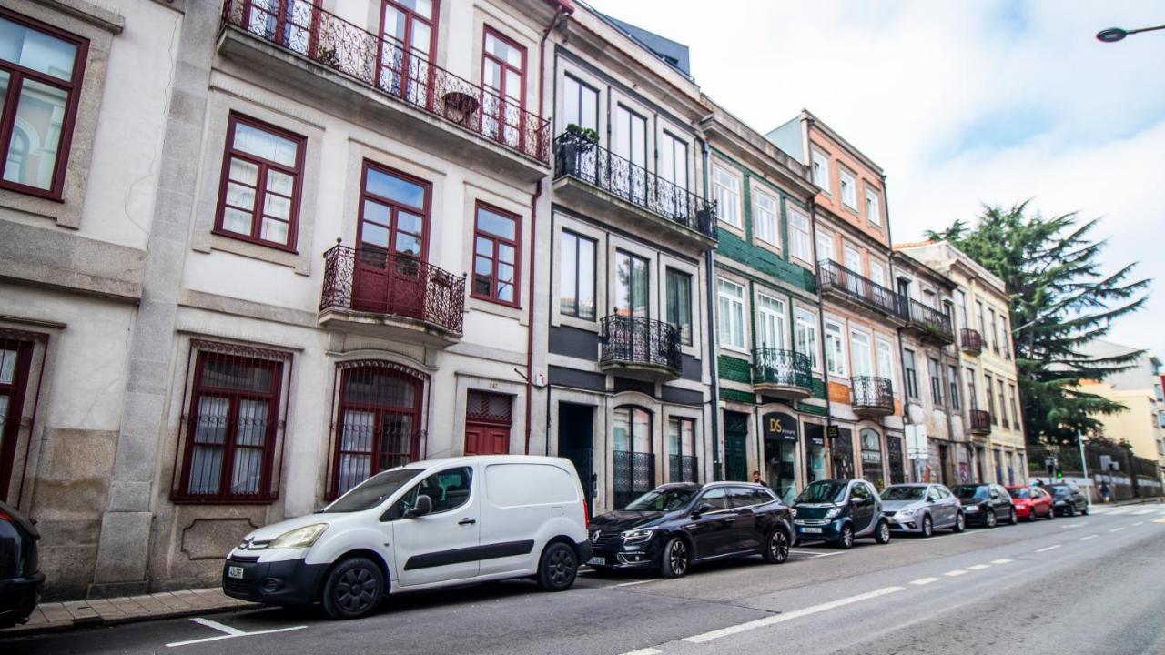Premium 2Br Flat Near Santa Catarina By Lovelystay Porto Exterior photo