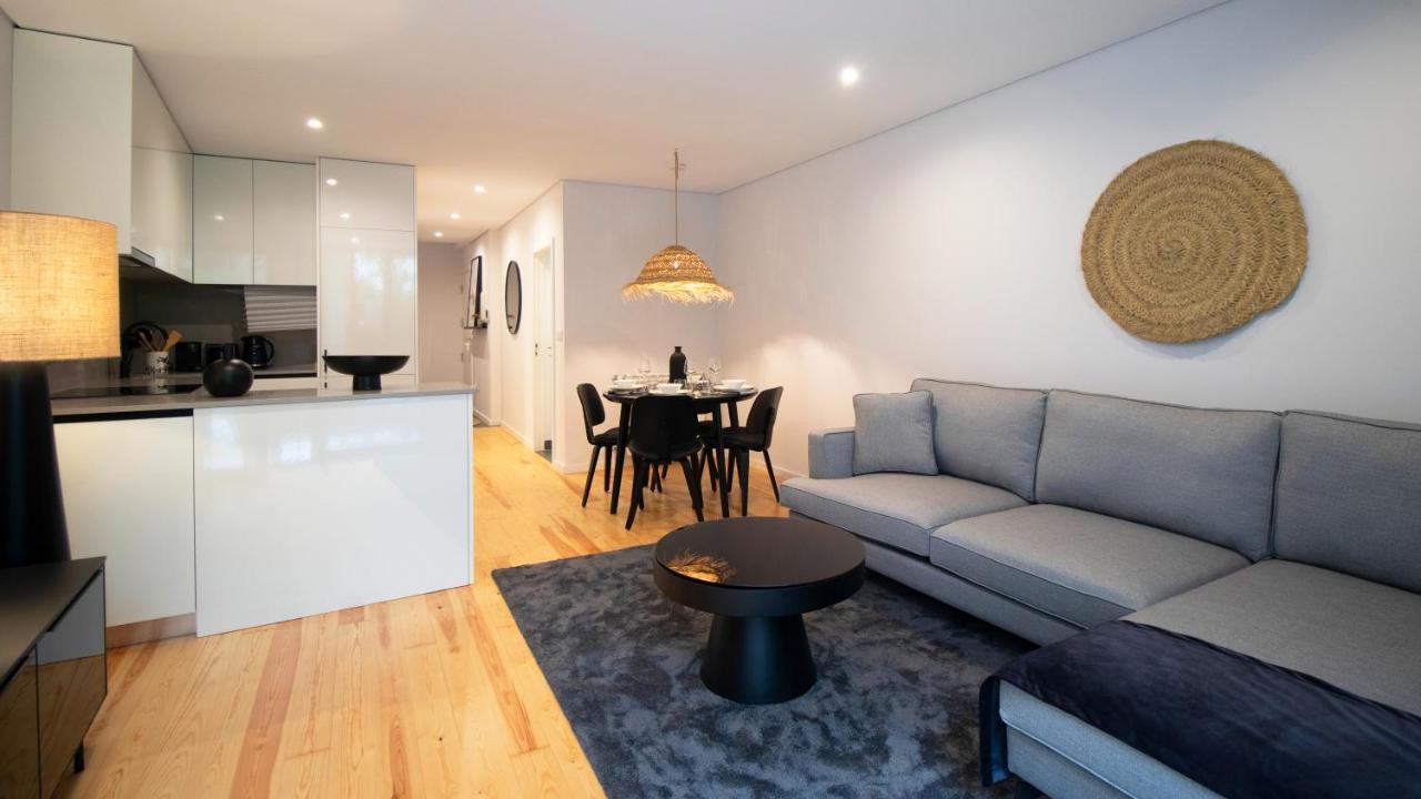 Premium 2Br Flat Near Santa Catarina By Lovelystay Porto Exterior photo