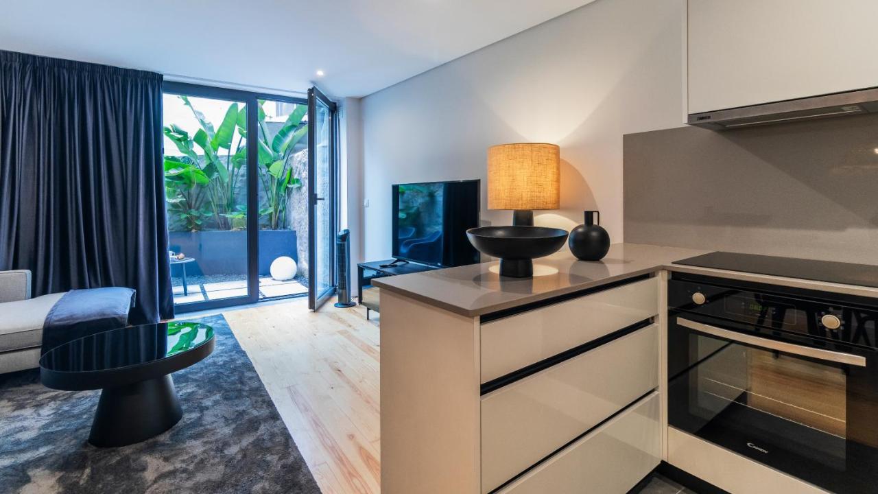 Premium 2Br Flat Near Santa Catarina By Lovelystay Porto Exterior photo